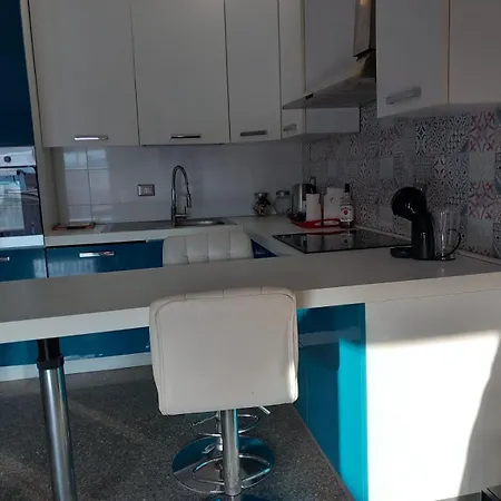 Bluesky Naxos 3rd Floor Джардіні-Наксос