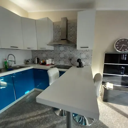 Апартаменти Bluesky Naxos 3rd Floor