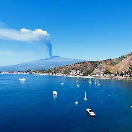 Апартаменти Bluesky Naxos 3rd Floor Джардіні-Наксос